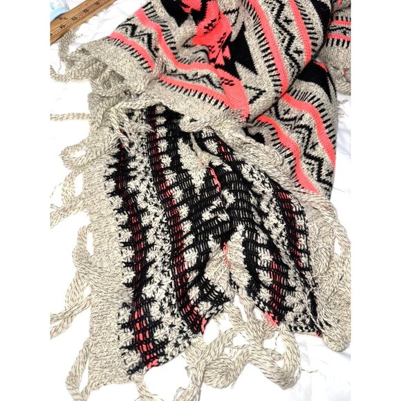 Soho Apparels S Geometric Aztec Knit Poncho With Fringe In Coral & Black - Picture 4 of 8
